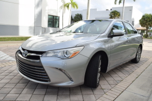 2015 Toyota Camry Hybrid 