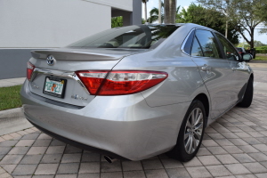 2015 Toyota Camry Hybrid 