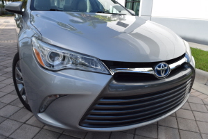 2015 Toyota Camry Hybrid 