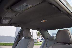 2015 Toyota Camry Hybrid 