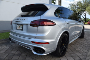 2016 Porsche Cayenne GTS 