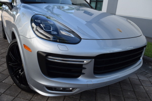 2016 Porsche Cayenne GTS 