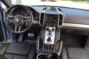 2016 Porsche Cayenne GTS 