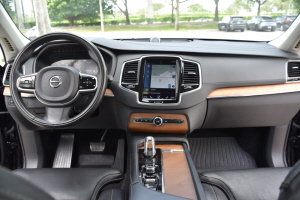 2016 Volvo XC90 T8 AWD 