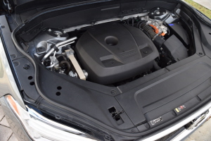 2016 Volvo XC90 T8 AWD 