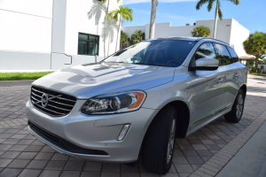 2017 Volvo XC60 AWD 