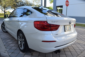 2018 BMW 330i 