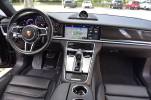 2018 Porsche Panamera 4S 