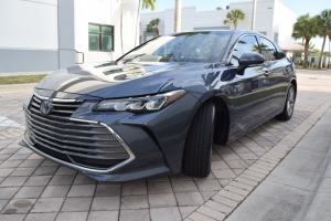 2019 Toyota Avalon Hybrid 