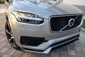 2019 Volvo XC90 T8 AWD 