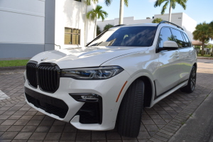 2020 BMW X7 M50i 