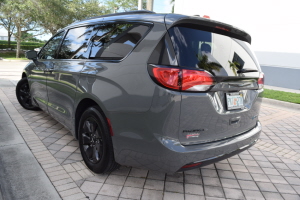 2020 Chrysler Pacifica Hybrid 