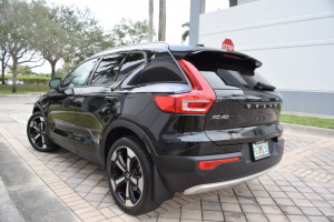 2020 Volvo XC40 AWD 