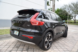 2020 Volvo XC40 AWD 