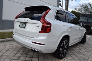 2021 Volvo XC90 T6 AWD 