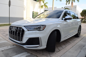 2022 Audi SQ7 Prestige 