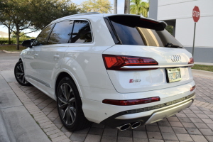 2022 Audi SQ7 Prestige 