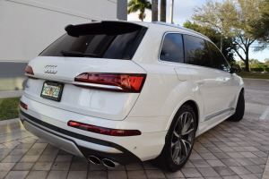 2022 Audi SQ7 Prestige 