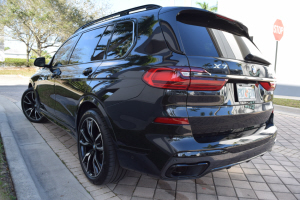 2022 BMW X7 