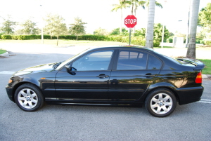 2003 BMW 325i 