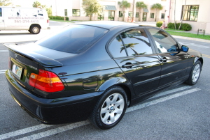 2003 BMW 325i 