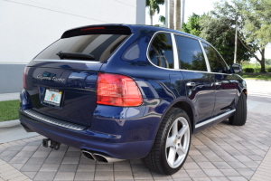 2004 Porsche Cayenne Turbo 