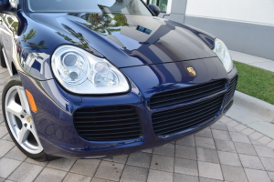 2004 Porsche Cayenne Turbo 