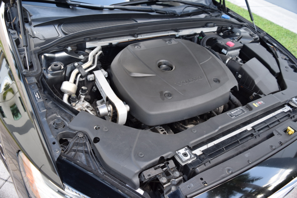 2019 Volvo S60 T5 