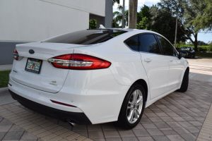 2020 Ford Fusion SE 