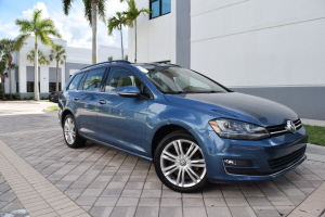 2015 Volkswagen Golf SportWagen TDI SE DSG's photo