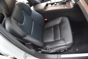 2019 Volvo S60 T5 