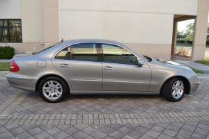 2005 Mercedes E320 